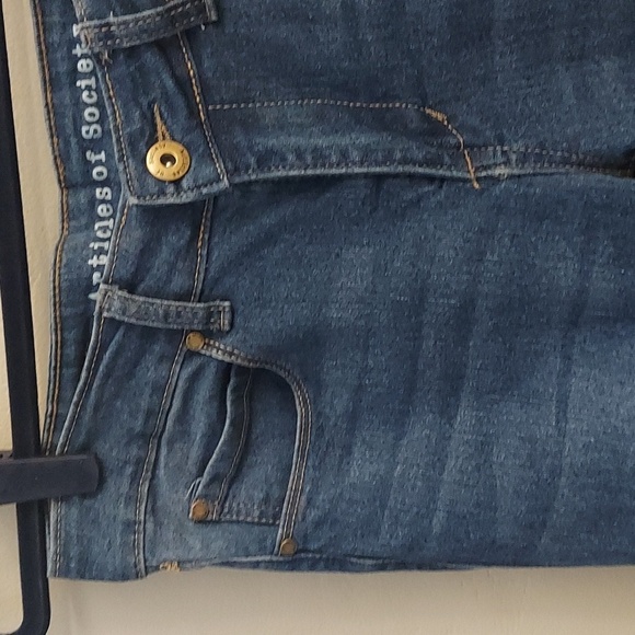 ARTICLES OF SOCIETY Mid Rise Medium Wash Flare Leg Jeans - Picture 2 of 14